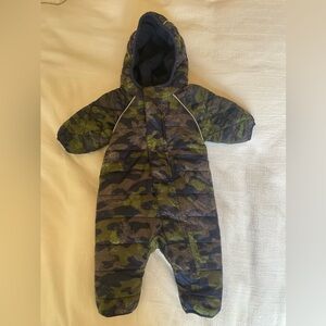 Hanna Andersson Camo Puffer Snowsuit 3-6 months